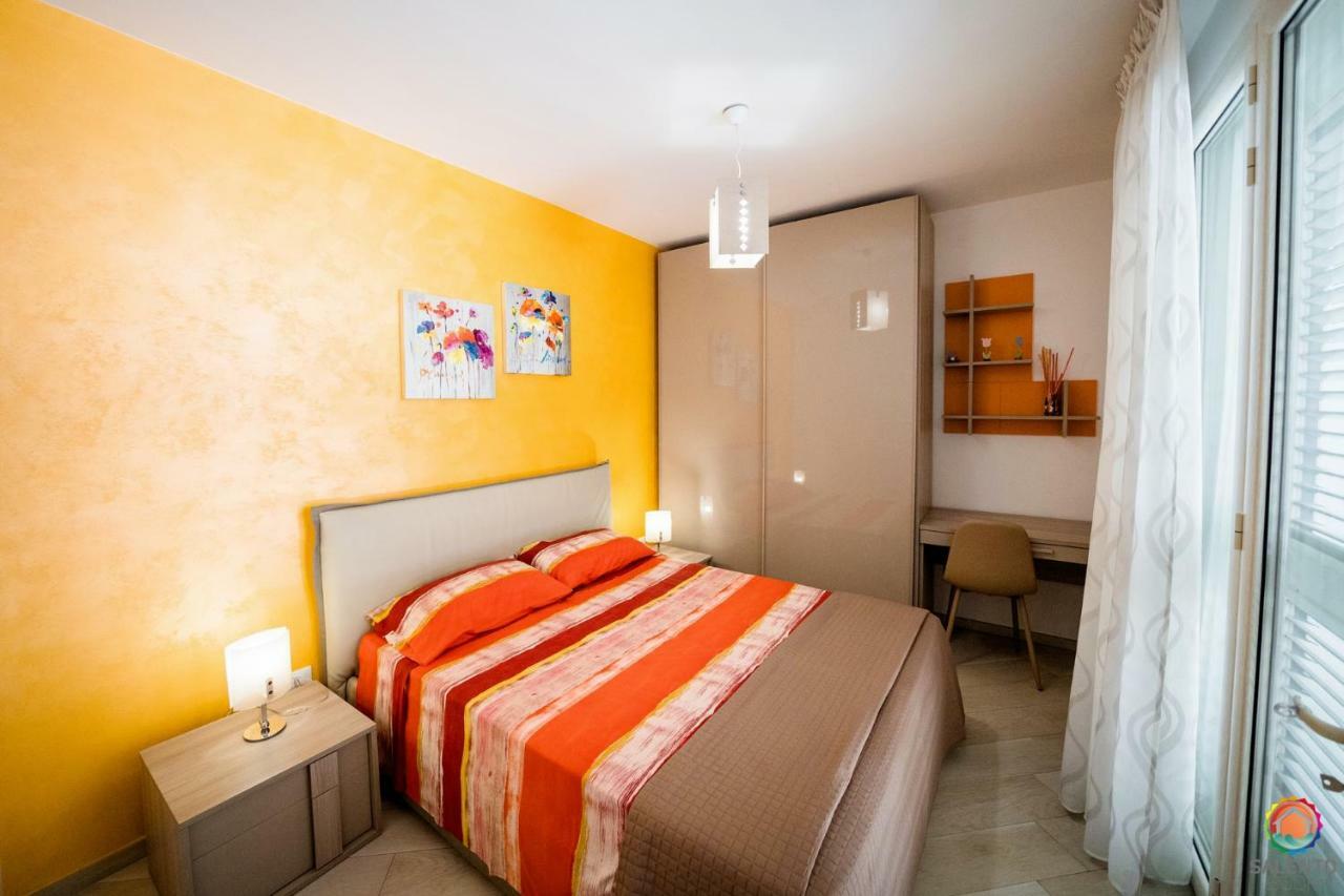 Perle Del Mare - Appartamenti Di Pregio 70M Spiaggia Pescoluse Marina Di Pescoluse Luaran gambar